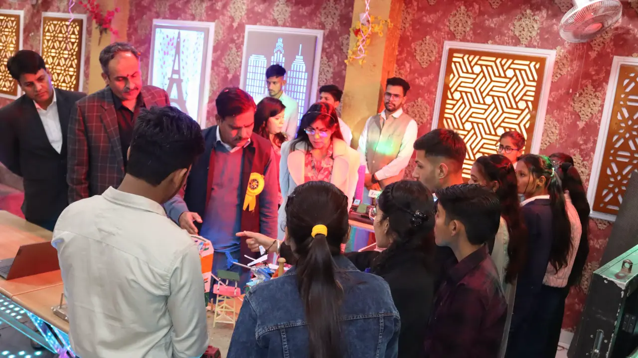 Projects at ZedKing Institute Kaithal - Photo 8